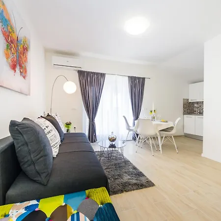Apartman Maras *