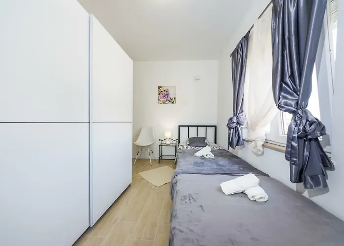 Maras Apartman Zára