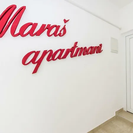 Maras Lägenhet