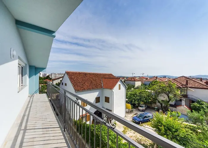 Apartment Maras *